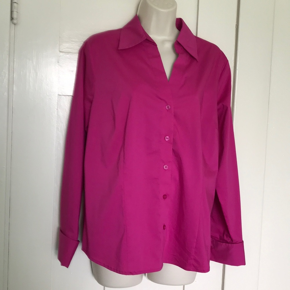 Worthington Fuchsia Blouse.